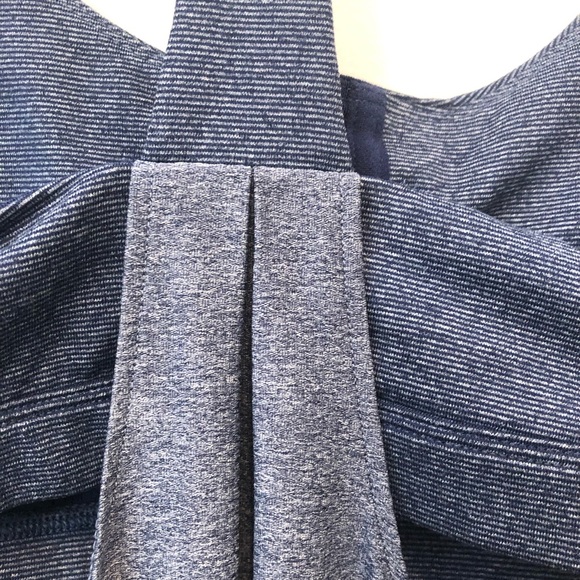 Under armour tank with built in bra - Picture 3 of 6